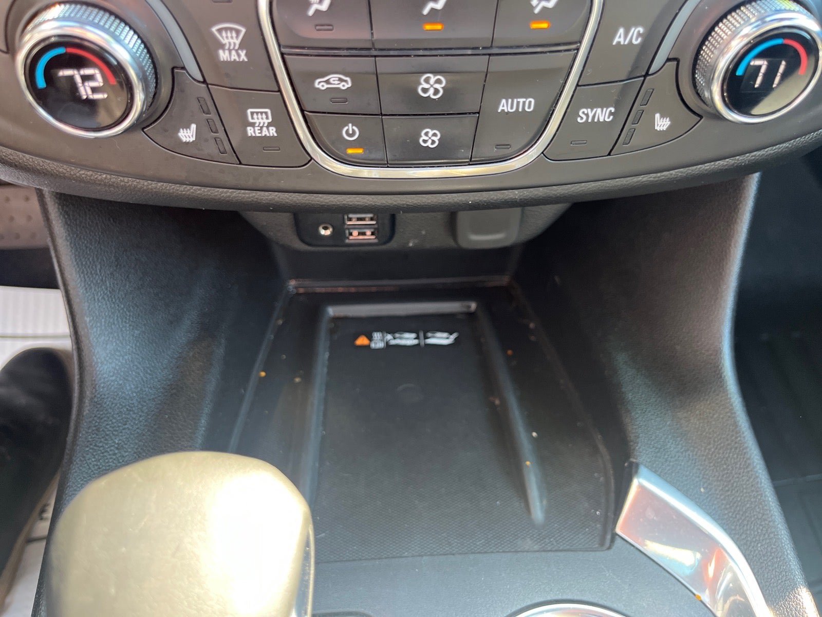 Used 2023 Chevrolet Traverse High Country AWD/4WD image 36