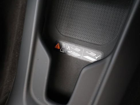 Used 2023 Chevrolet Corvette Stingray Premium Conv w/ Z51 Performance Package image 34