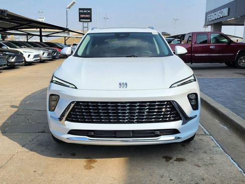 New 2026 Buick Envision Avenir image 9