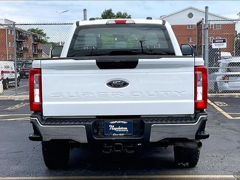Used 2023 Ford F250 XL w/ XL Off-Road Package AWD/4WD image 3