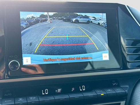 Used 2025 Toyota Camry SE FWD image 32
