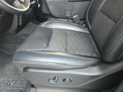 Used 2021 RAM 1500 Big Horn w/ Built-to-serve Edition AWD/4WD image 15