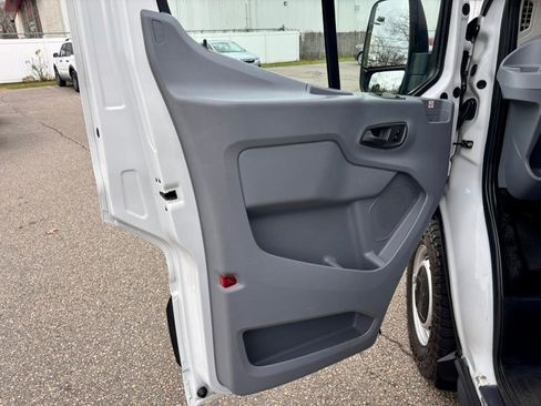 Used 2019 Ford Transit 250 148 Medium Roof image 10