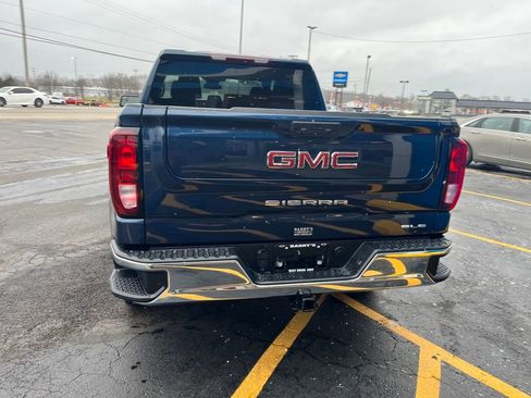 Used 2023 GMC Sierra 1500 SLE image 4