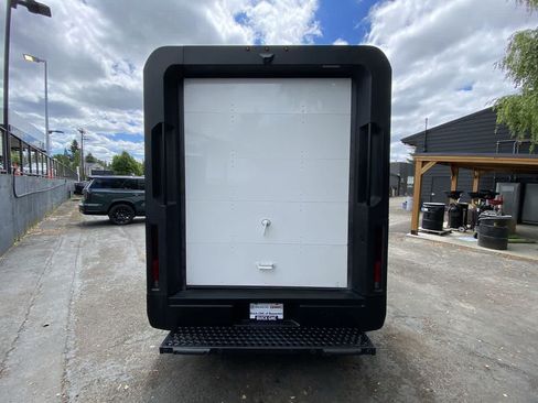 Used 2023 Chevrolet Brightdrop 600 w/ Active Safety Package 2 AWD/4WD image 5