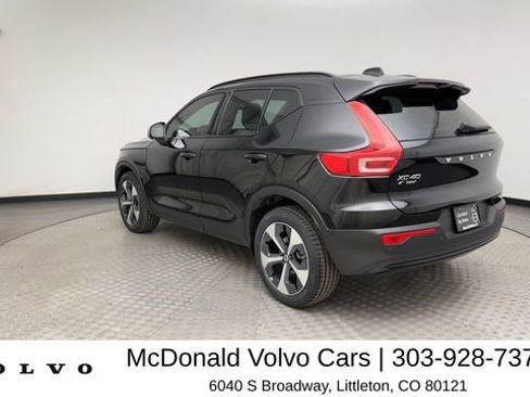 Certified 2023 Volvo XC40 B5 Plus w/ Driver Assist Package AWD/4WD image 4