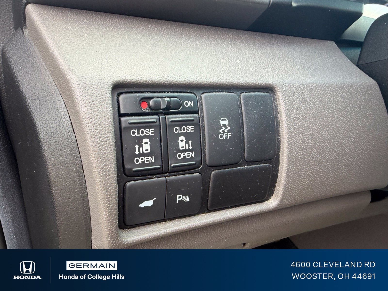 Used 2012 Honda Odyssey Touring image 17