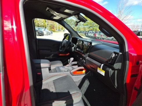 New 2026 Nissan Frontier PRO-4X w/ Pro-4x Convenience Package image 12