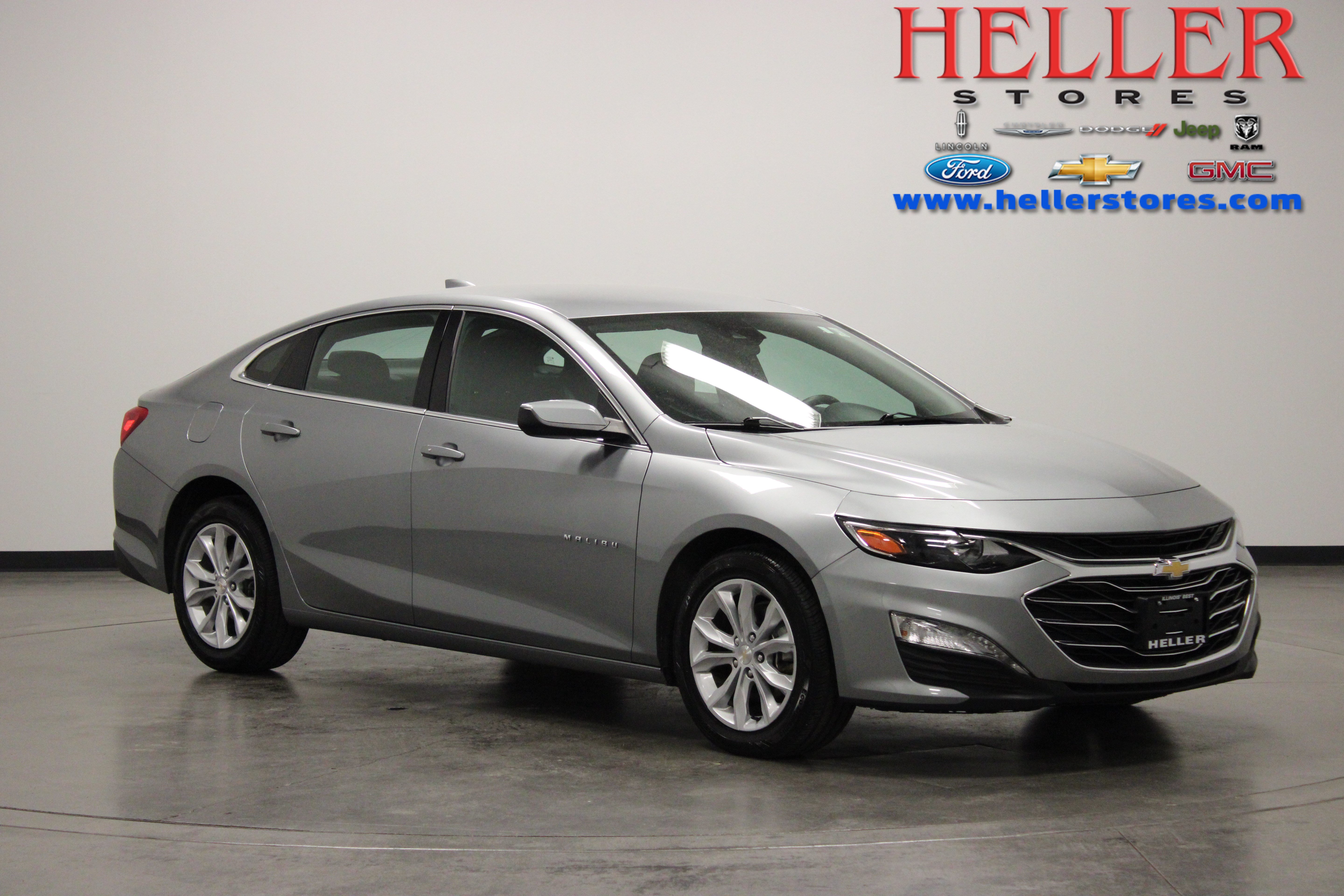 Used 2025 Chevrolet Malibu LT FWD image 1