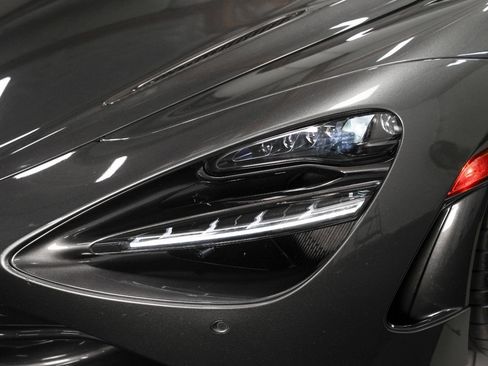 Used 2019 McLaren 720S Performance image 16