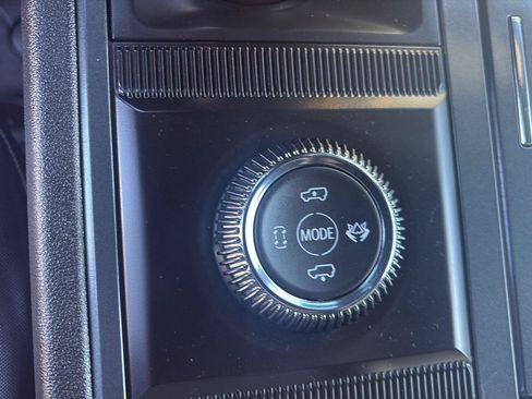 Used 2026 GMC Hummer EV SUV AWD/4WD image 19