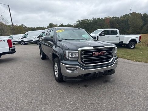 Used 2019 GMC Sierra 1500 SLE w/ SLE Value Package image 18