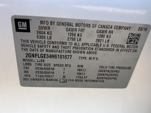 Used 2017 Chevrolet Equinox Premier w/ Enhanced Convenience Package AWD/4WD image 15