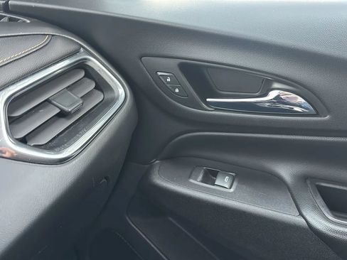 Used 2019 Chevrolet Equinox LT AWD/4WD image 39