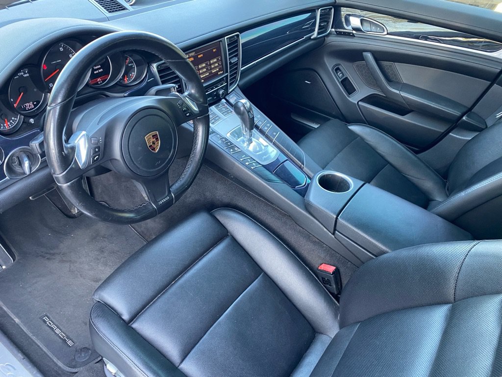 Used 2016 Porsche Panamera image 36