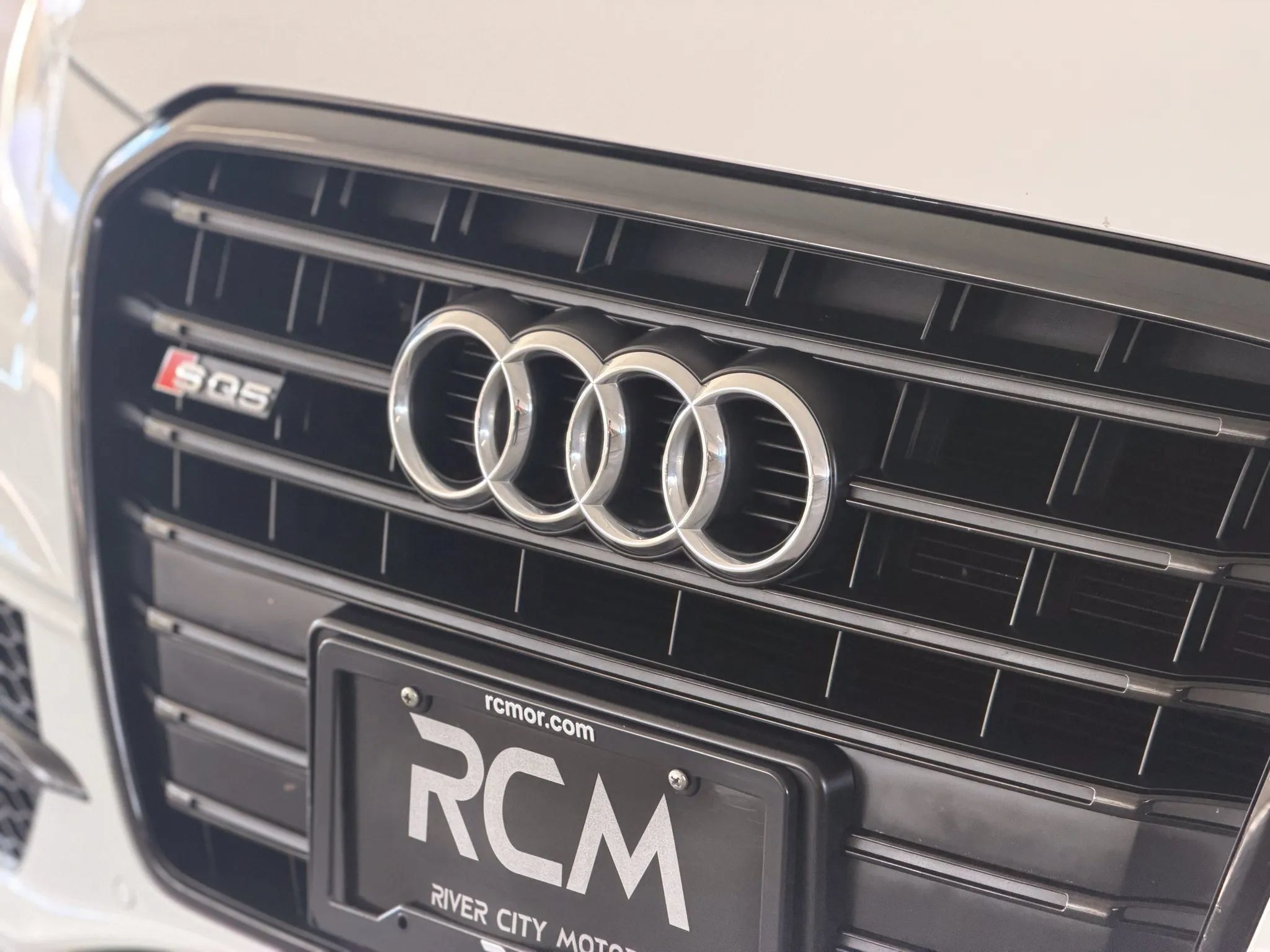 Used 2016 Audi SQ5 Prestige w/ Prestige Package AWD/4WD image 9