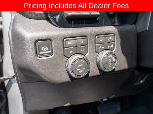 Used 2026 Chevrolet Silverado 2500 LTZ w/ LTZ Convenience Package AWD/4WD image 11