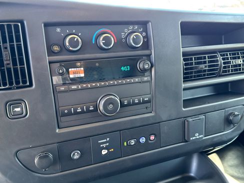 New 2025 GMC Savana 2500 w/ Driver Convenience Package image 31