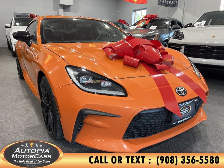 Used 2023 Toyota GR86 10th Anniversary SE RWD image 9