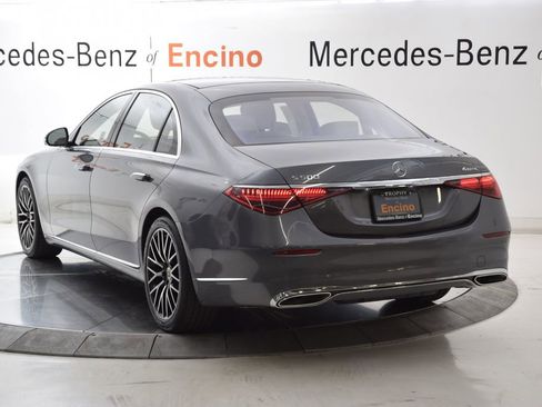 Used 2022 Mercedes-Benz S 500 4MATIC image 4