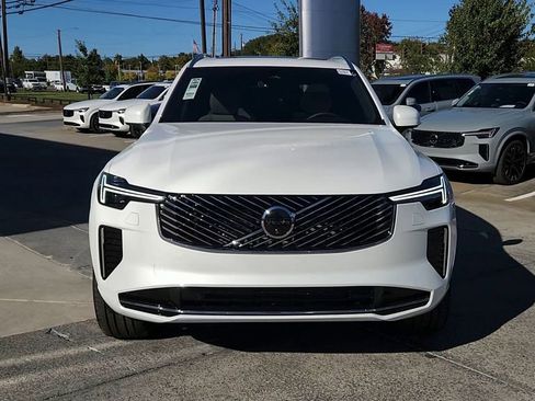 New 2026 Volvo XC90 B6 Plus image 3