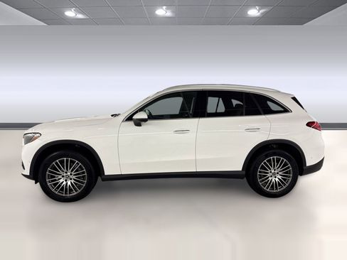 Certified 2026 Mercedes-Benz GLC 300 image 2