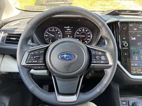 New 2025 Subaru Ascent Limited image 12