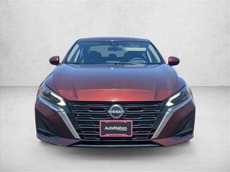 Used 2023 Nissan Altima 2.5 SV FWD video 2