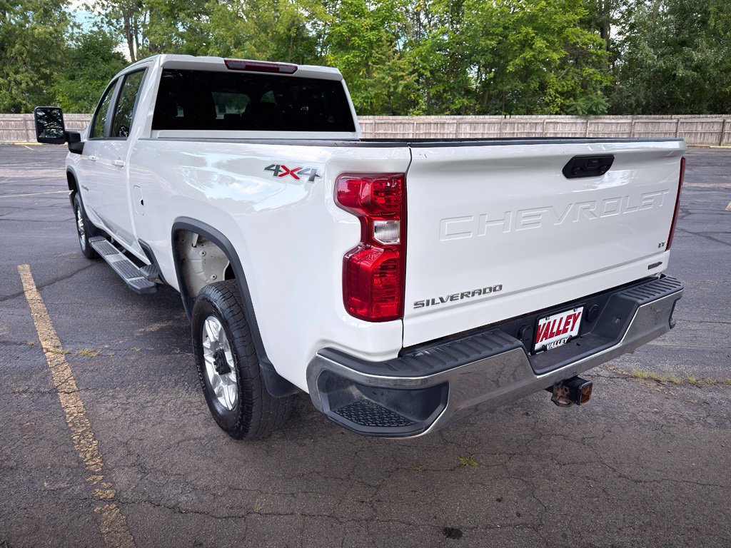 Used 2025 Chevrolet Silverado 2500 LT w/ Convenience Package AWD/4WD image 13
