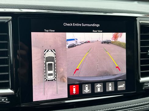 New 2026 Chrysler Pacifica Limited w/ Uconnect Theater Family Group image 22