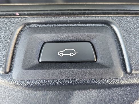 Certified 2022 BMW X5 sDrive40i w/ Premium Package image 13