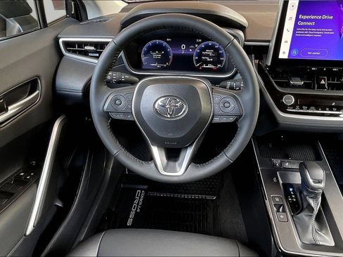 Certified 2026 Toyota Corolla Cross XLE w/ Convenience Package AWD/4WD image 8