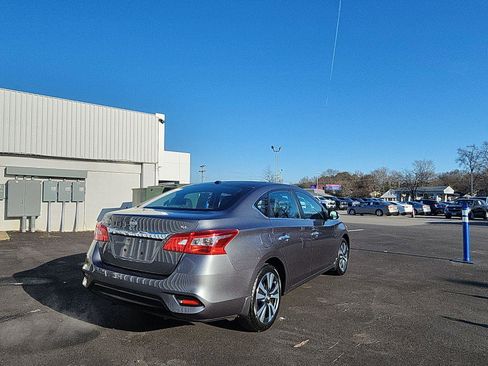 Used 2018 Nissan Sentra SL image 5