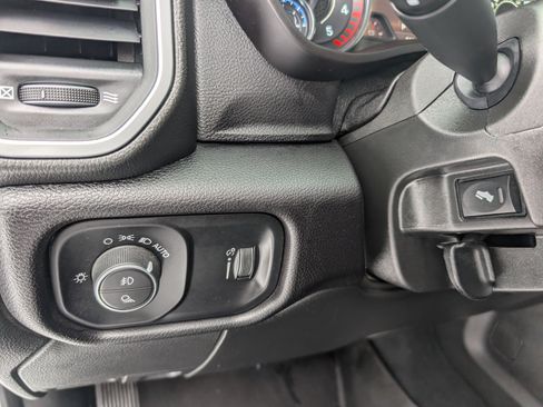 Used 2022 RAM 2500 Big Horn w/ Level C Equiment Group image 16