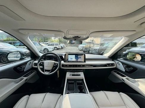 New 2025 Lincoln Aviator Reserve w/ Equipment Group 201A image 5