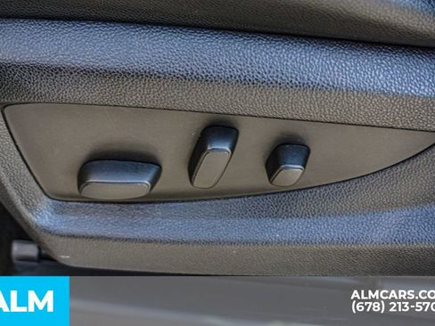 Used 2015 Chevrolet Suburban LT RWD image 54