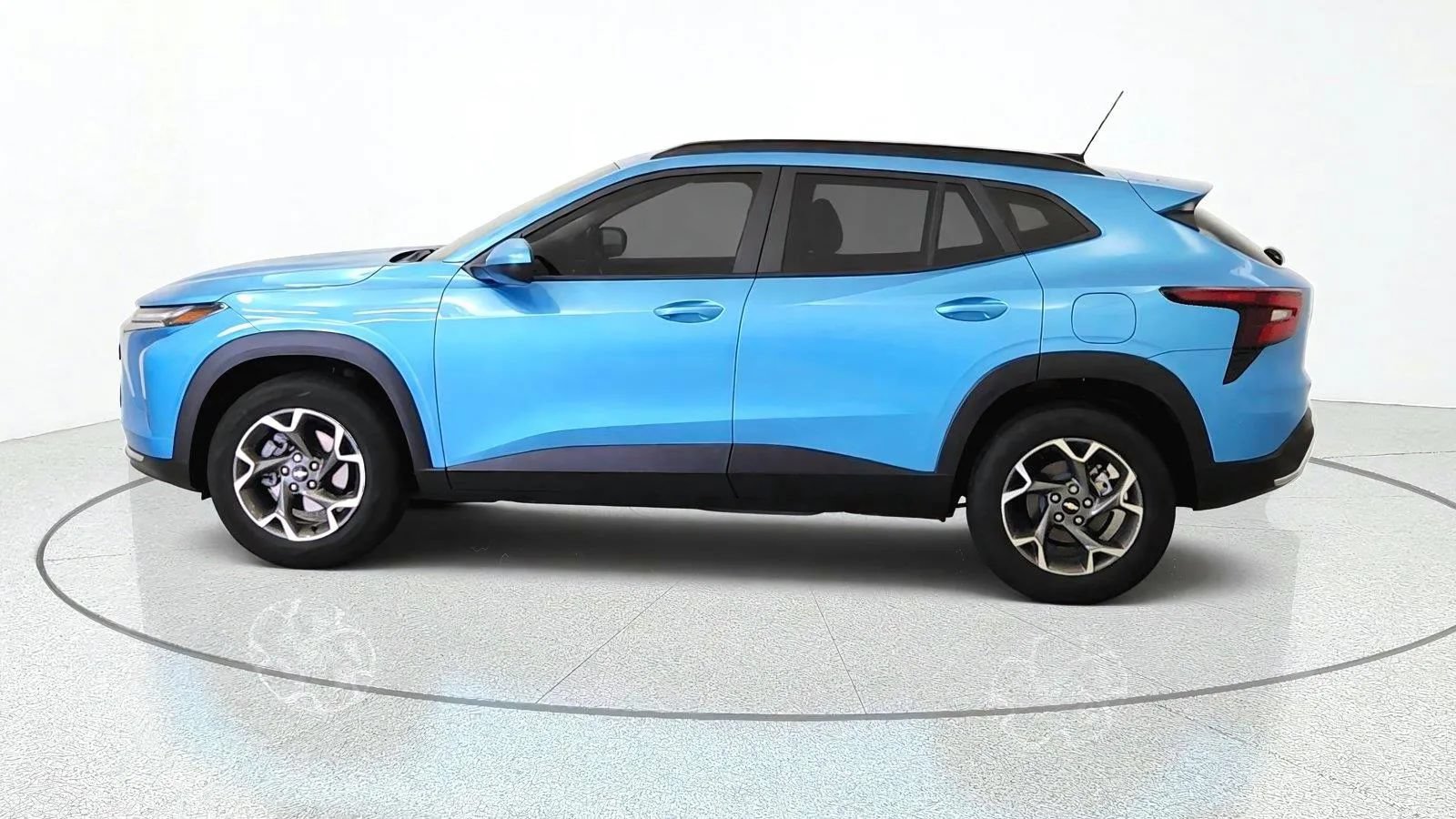 Used 2025 Chevrolet Trax LT w/ Driver Confidence Package FWD image 5