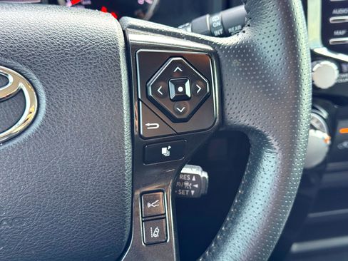 Used 2022 Toyota 4Runner TRD Off-Road Premium image 25