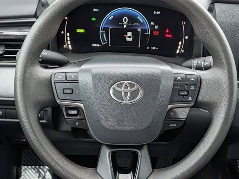 Used 2025 Toyota Camry LE FWD image 13