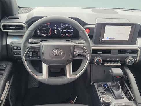 Certified 2025 Toyota Tacoma TRD Off-Road AWD/4WD image 12