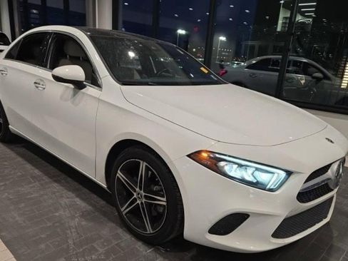 Used 2022 Mercedes-Benz A 220 4MATIC image 2