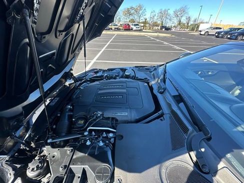 Used 2014 Jaguar F-TYPE S image 15