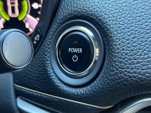 Certified 2025 MAZDA CX-70 Plug-In Hybrid w/ Premium Pkg image 24