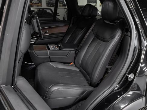 Used 2023 Land Rover Range Rover Autobiography image 11