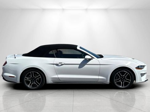 Used 2022 Ford Mustang Premium RWD image 2