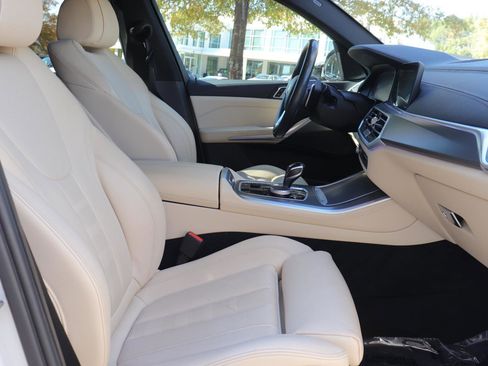 Used 2022 BMW X5 sDrive40i w/ Premium Package image 19