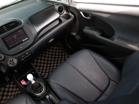Used 2010 Honda Fit image 13