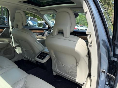 Used 2017 Volvo S90 T6 Inscription w/ Vision Package AWD/4WD image 31