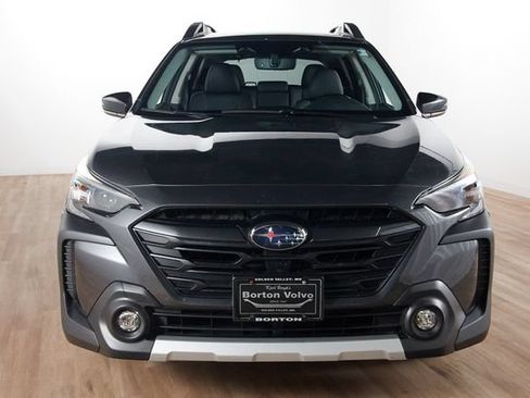 Used 2023 Subaru Outback Limited XT AWD/4WD image 2