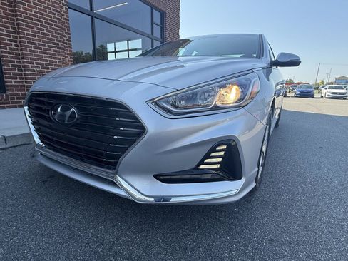 Used 2018 Hyundai Sonata SEL w/ Tech Package 02 FWD image 24